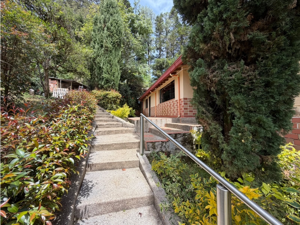 Finca Campestre en Reserva La Clara Cabañas y 4.600 m² - 3