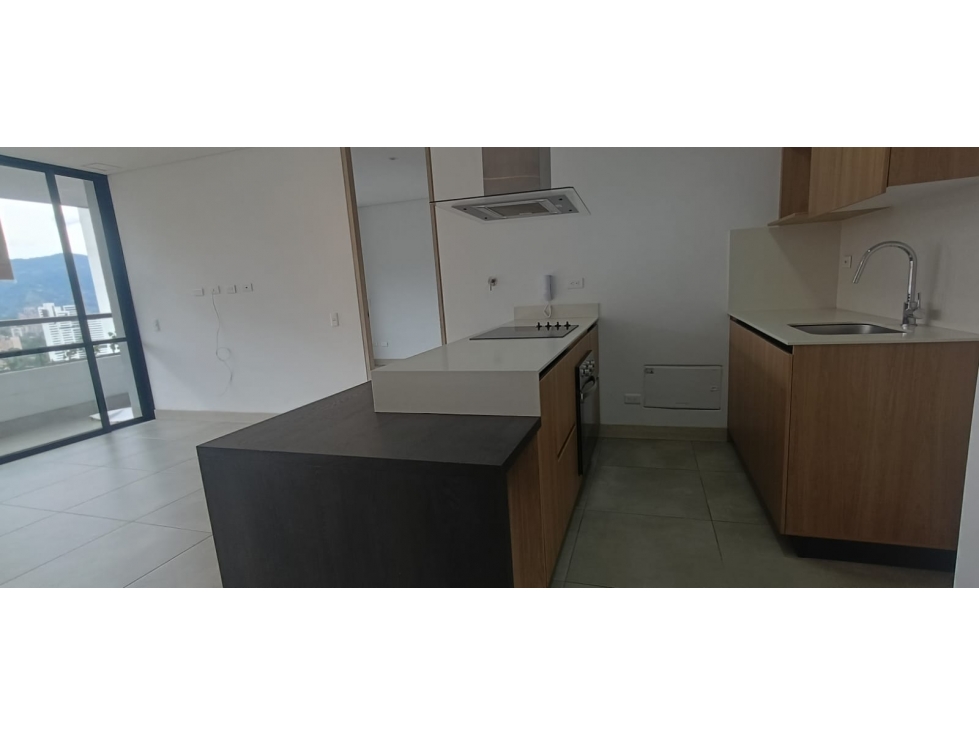 APARTAMENTO EN VENTA SECTOR BALSOS 2 POBLADO MEDELLIN — foto 4