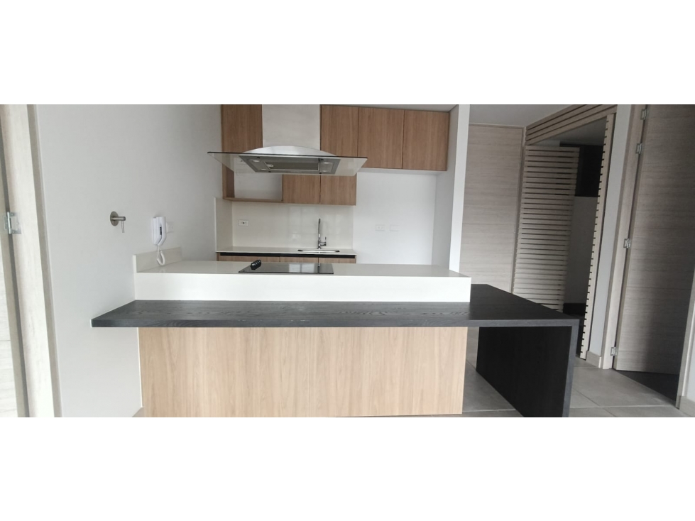 APARTAMENTO EN VENTA SECTOR BALSOS 2 POBLADO MEDELLIN — foto 5