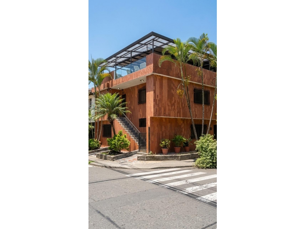 Casa Esquinera en Manila alta Mixtura