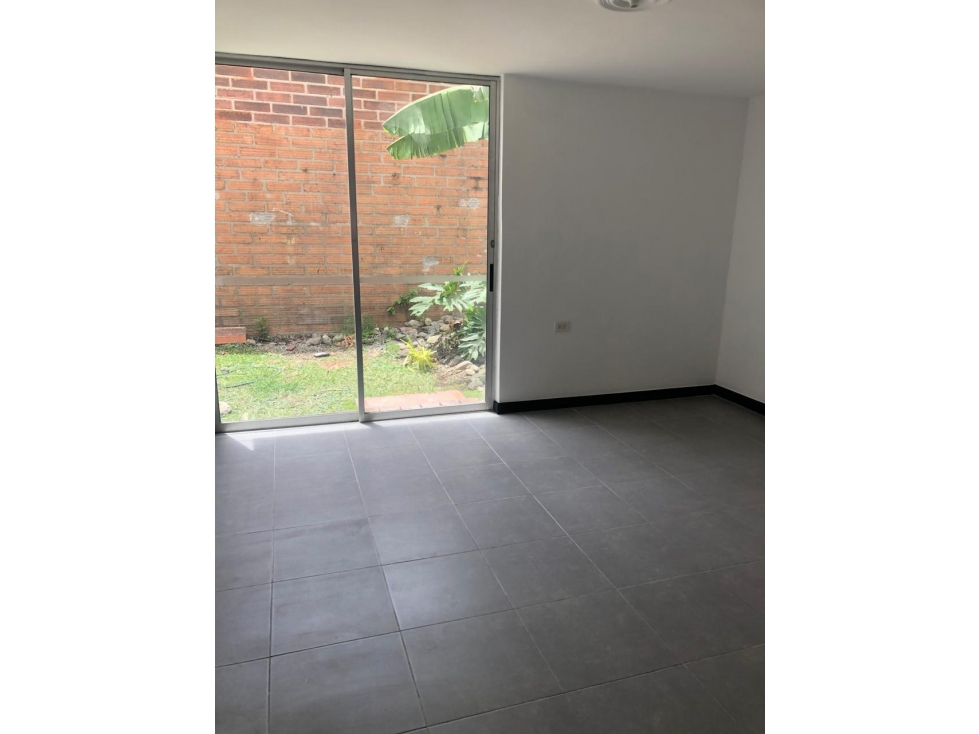 CASA EN VENTA - LAURELES - LORENA — foto 2