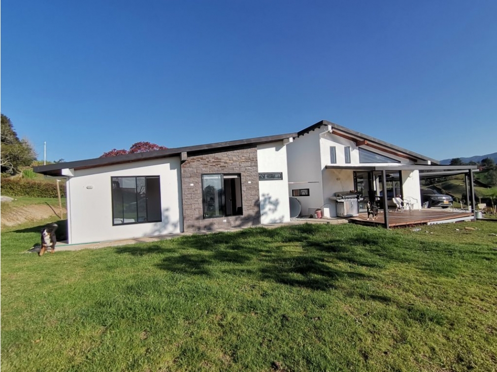 casa finca en venta Carmen de Viboral Antioquia 1.700 m2 LDC