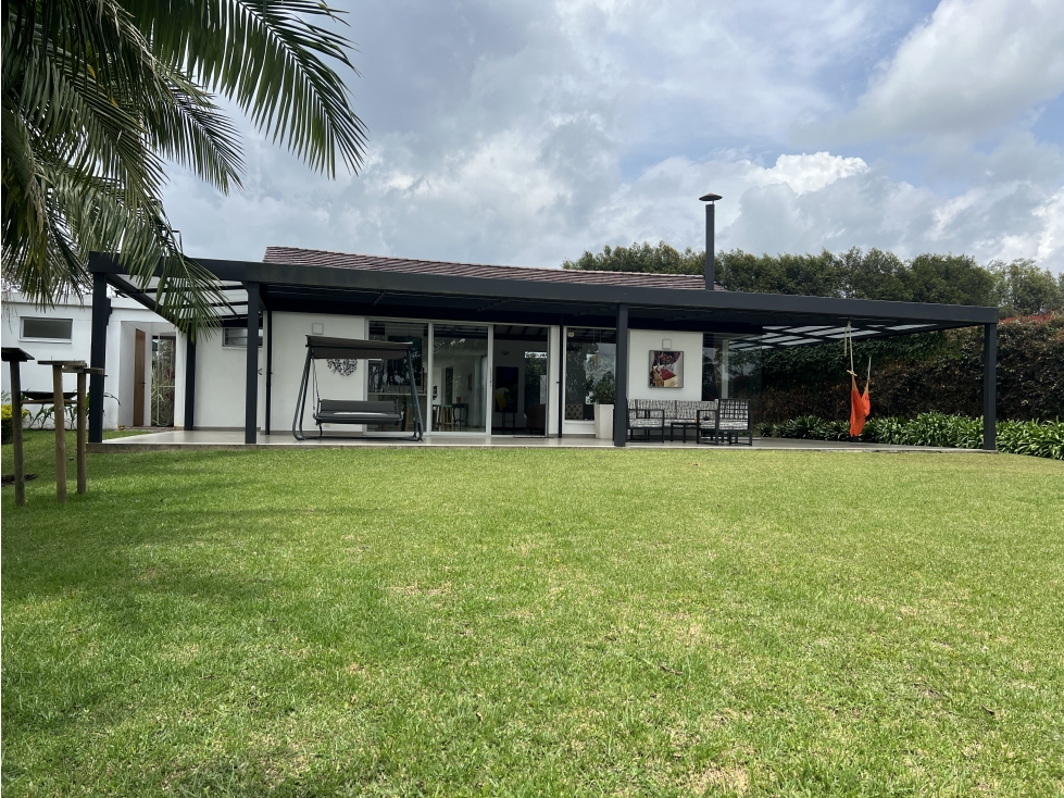 vendo Casa finca campestre vía San Antonio la Ceja(cm) 3,687 m2
