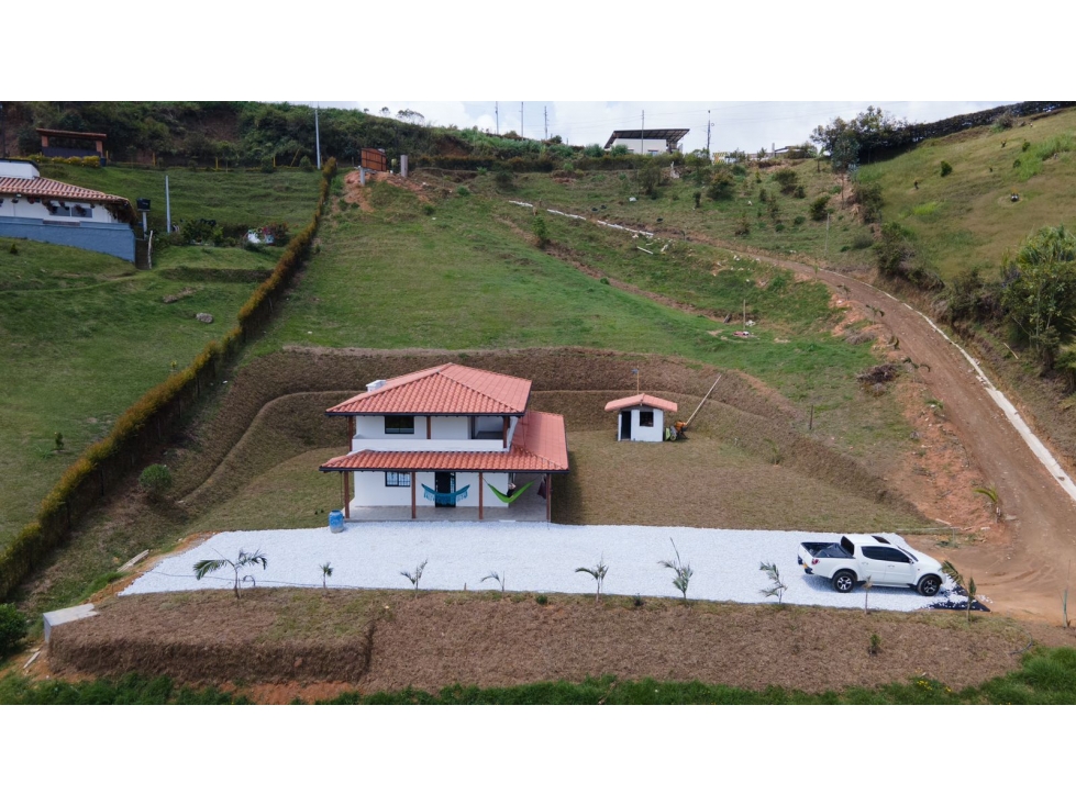 vendo casa finca campestre Marinilla, vía al Peñol 6.500 m2 HSZ — foto 4