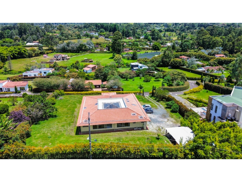 casa finca campestre para venta la Ceja Antioquia 2.620 m2 JLRB