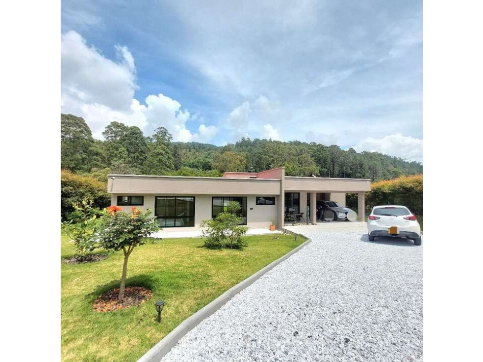 Casa Campestre de Lujo en Llano Grande Rionegro CL