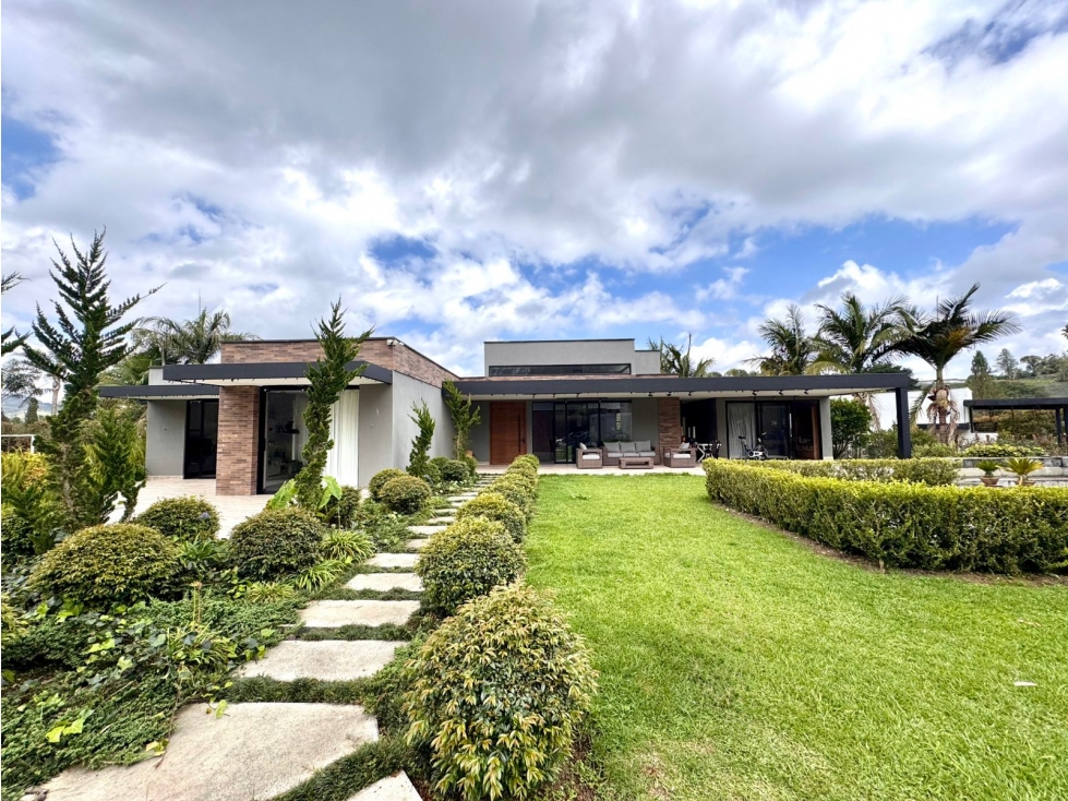 CASA FINCA CAMPESTRE EN VENTA EL CARMEN DE VIBORAL SR