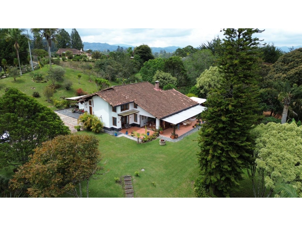 Casa Finca Encantadora en Venta Vía La Ceja a Rionegro JGA