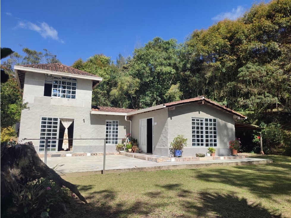 Vive entre naturaleza y tranquilidad en La Ceja. finca en venta
