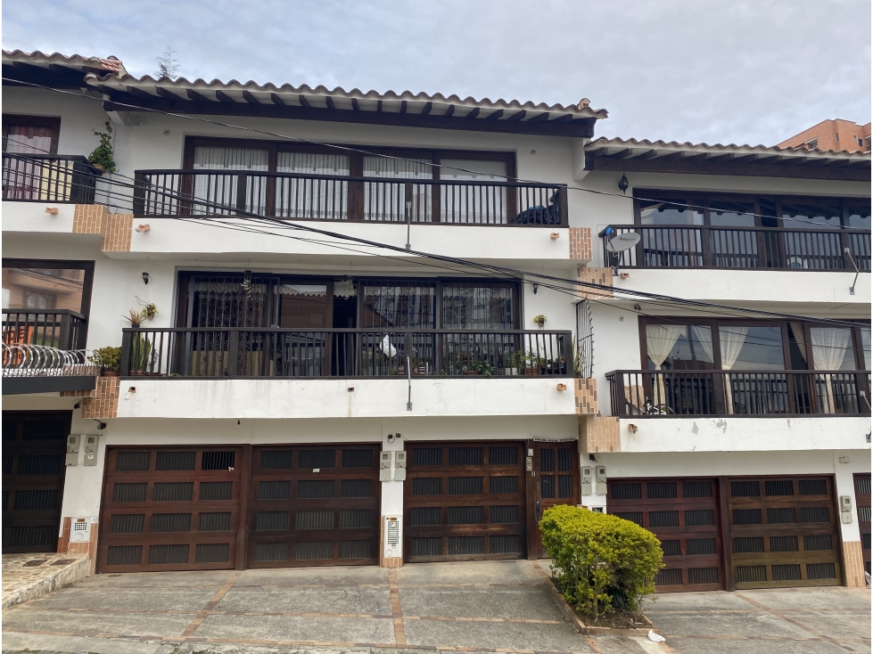 CASA EN PRIMER NIVEL SECTOR HOSPITAL RIONEGRO SMG