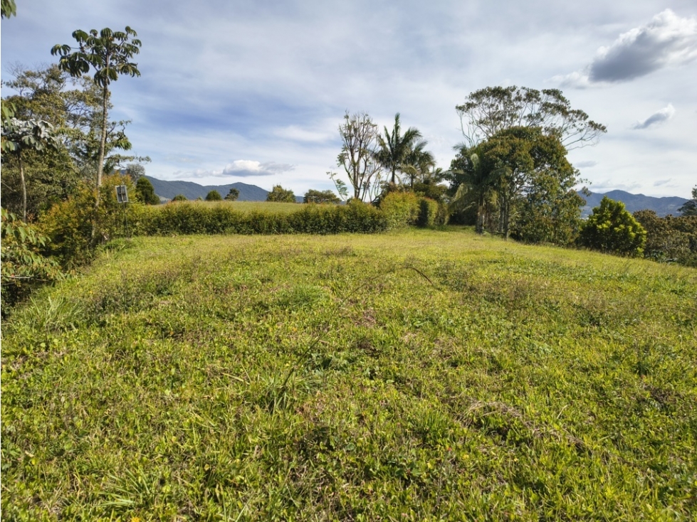 Espectacular lote campestre en venta en La Ceja, 4.120 m² - 3