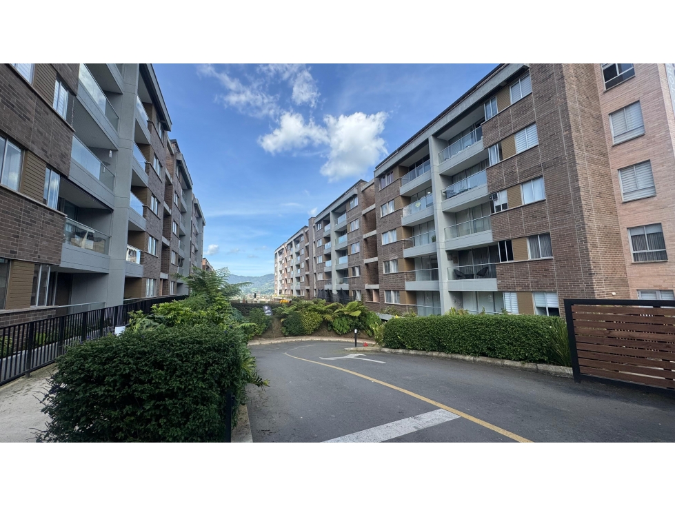 APARTAMENTO PARA ESTRENAR LA CEJA SMG — foto 2