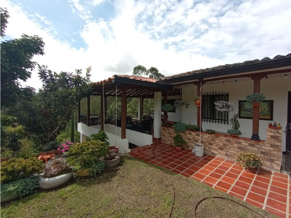 VENDO FINCA MARINILLA VIA PEÑOL 8 MIL METROS CA — foto 2