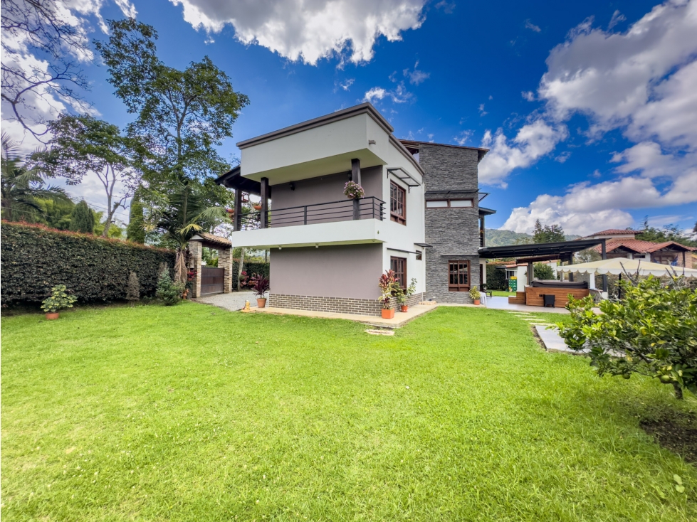 casa campetre urbana en venta, la Ceja Antioquia 900 m2. Hermosa. — foto 2
