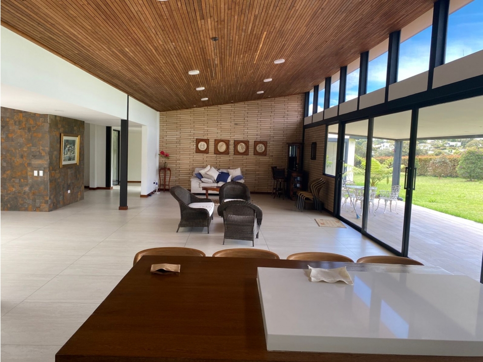 casa finca campestre la Ceja, vía Rionegro unidad cerrada — foto 2