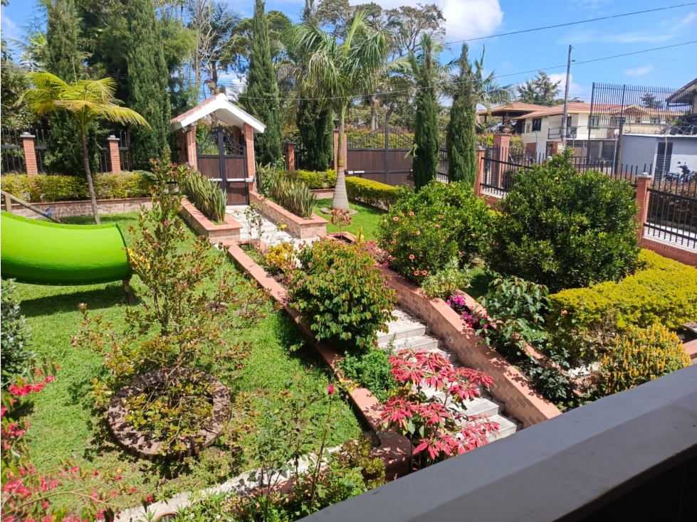 Espectacular casa campestre en venta Marinilla 980 m2 — foto 2