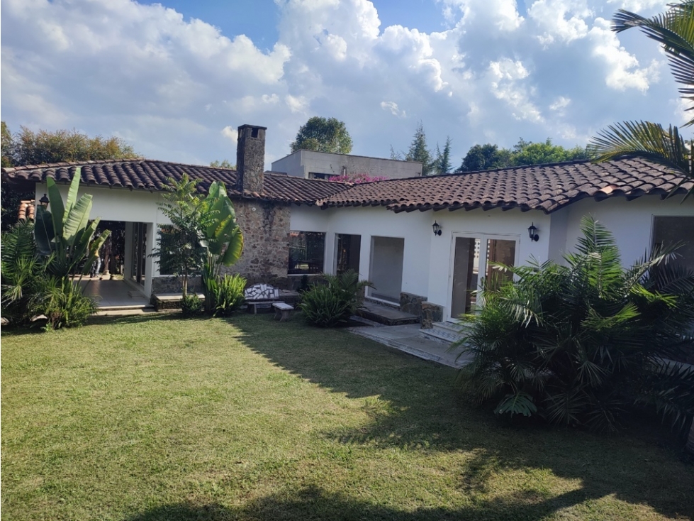 CASA CAMPESTRE EN LLANOGRANDE VIVE COMO MERECES