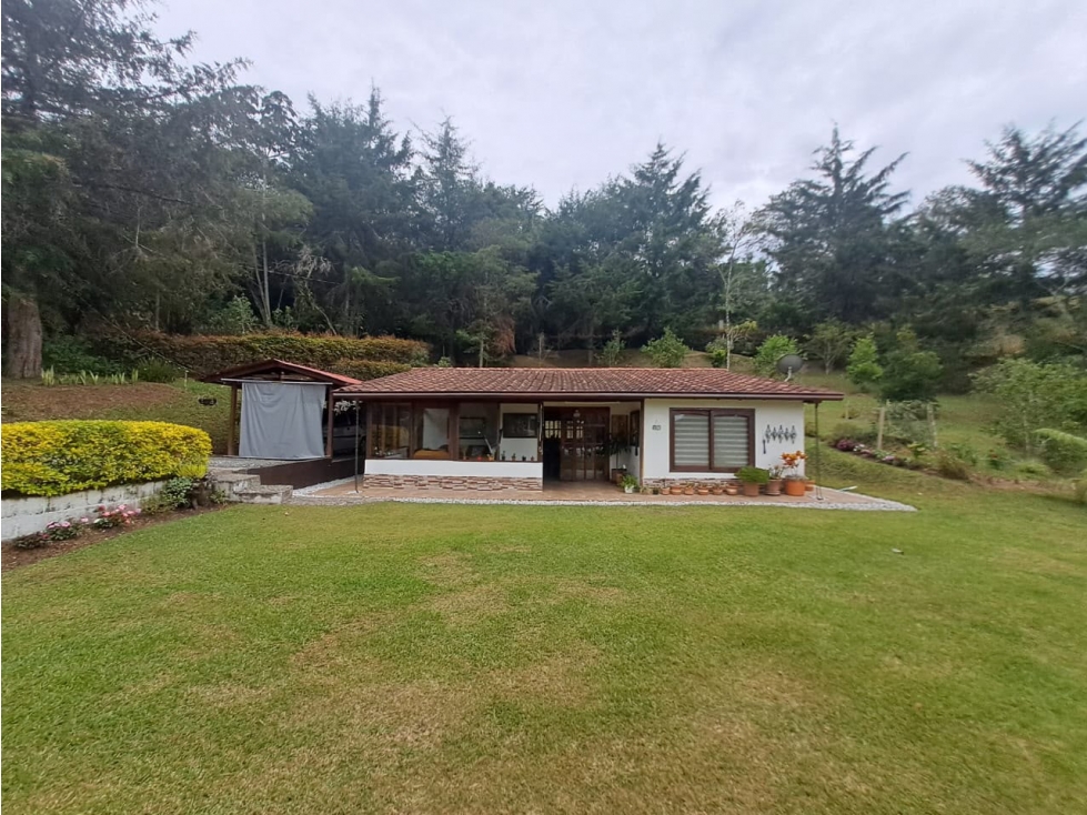 Casa finca en venta en La Sonadora, El Carmen de Viboral | 3.512 m² — foto 2
