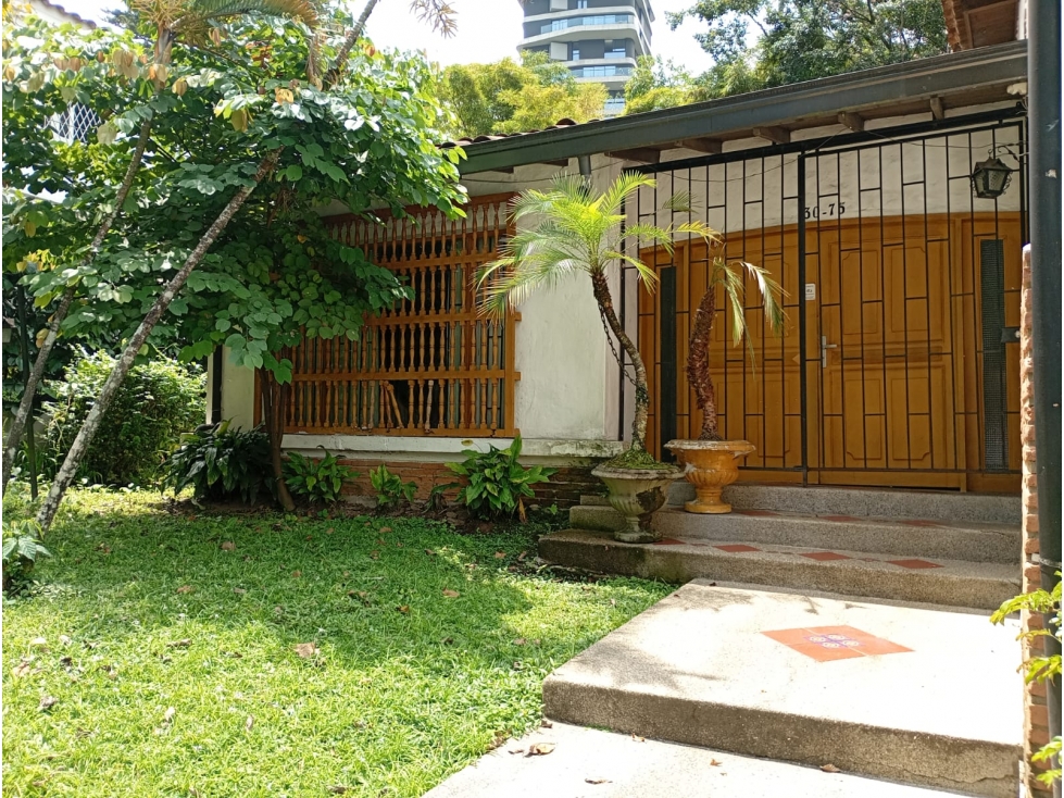 CASA EN VENTA EN EL POBLADO LALINDE / LAS LOMAS, MEDELLÍN — foto 2