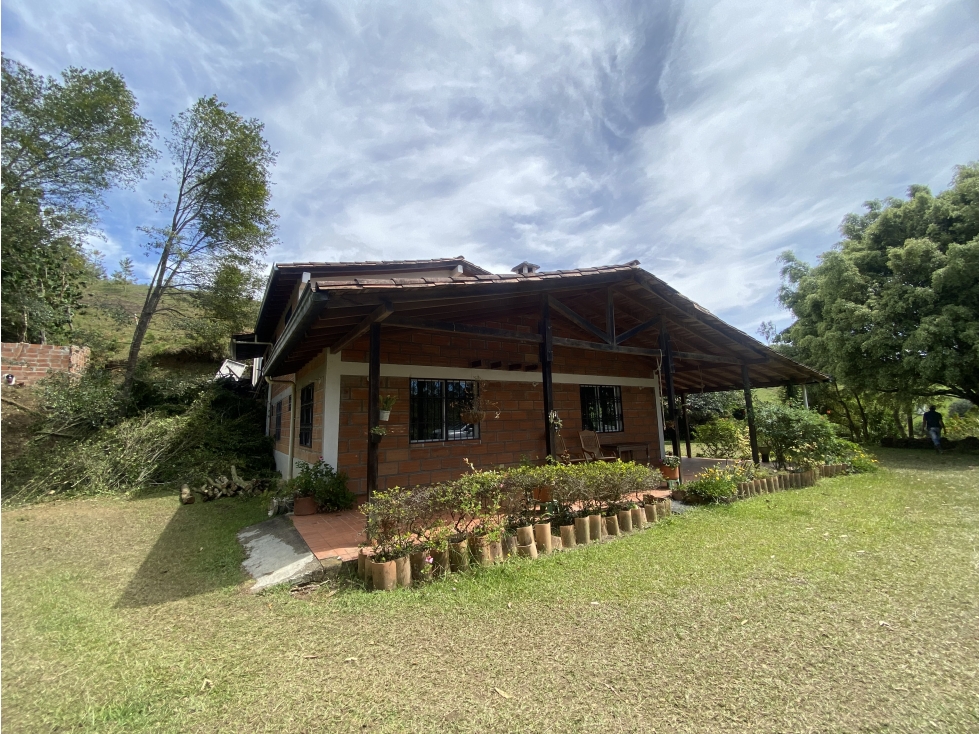 VENDO CASA FINCA TRADICIONAL, VDA EL SALADO, EL CARMEN SMG