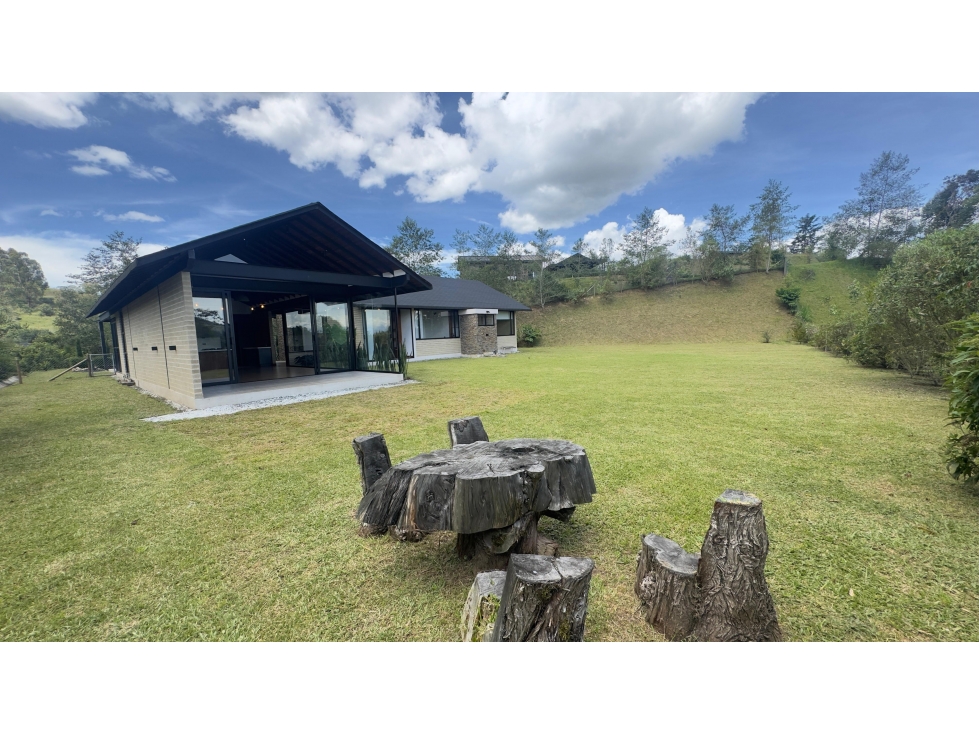 CASA CAMPESTRE EN PARCELACIÓN EL RETIRO-PANTANILLO SMG — foto 2