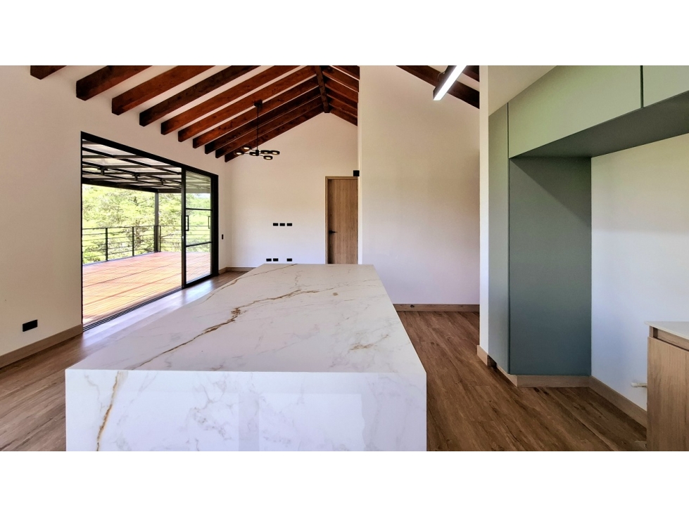 vendo casa finca Marinilla Antioquia sector la Esperanza 3.530 m2 - 3