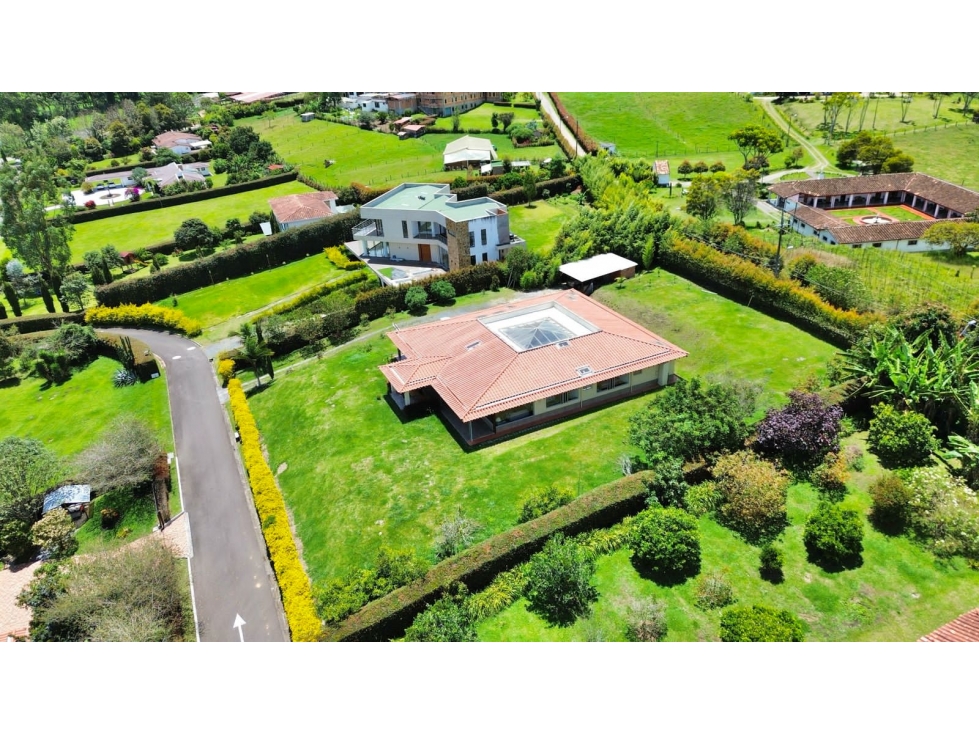 casa finca campestre para venta la Ceja Antioquia 2.620 m2 JLRB — foto 3