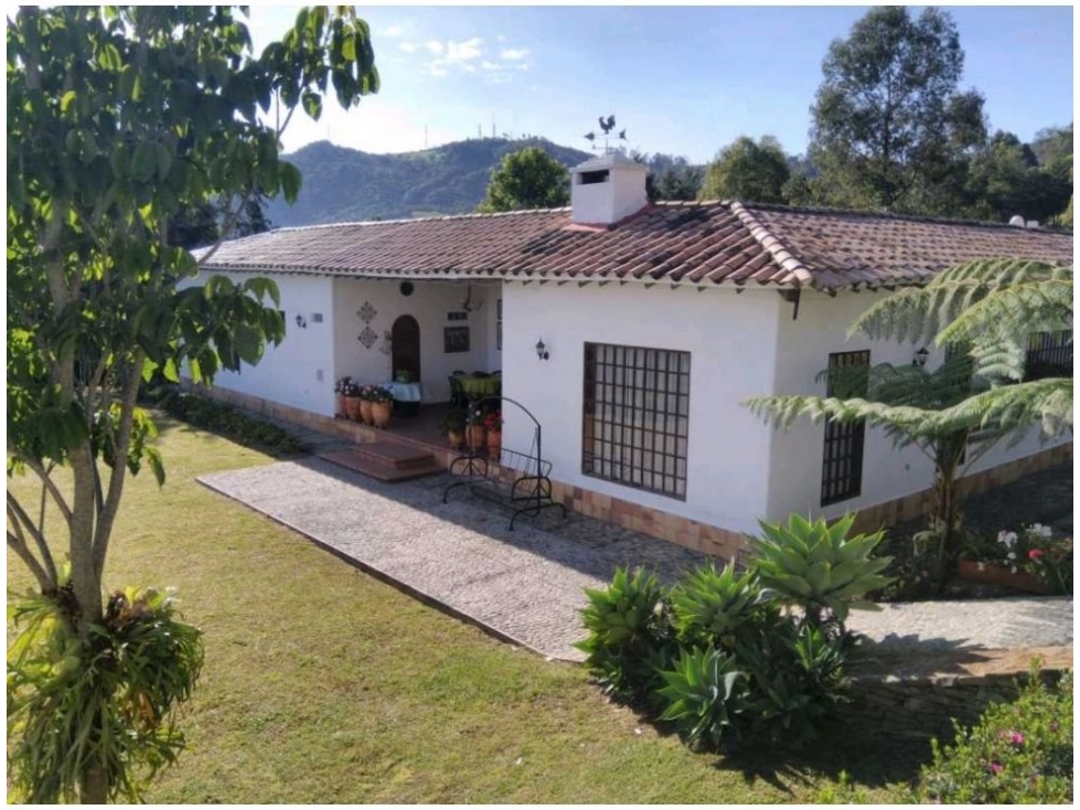 Hermosa casa campestre en la Ceja Antioquia 10.000 m2 — foto 3