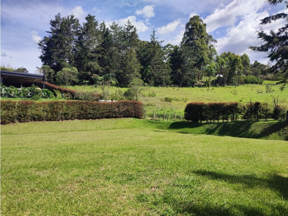 Espectacular lote el Retiro, en unidad cerrada 4,531 m2 — foto 3