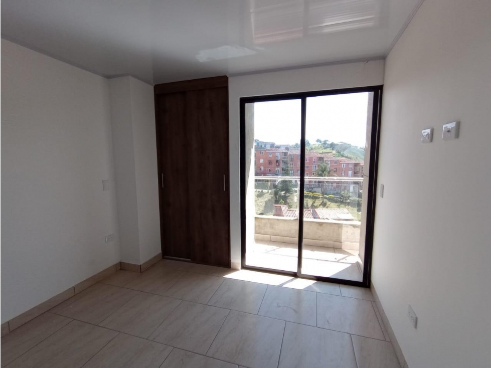 Apartamento en venta en Marinilla, cerca al Parque Principal — foto 3
