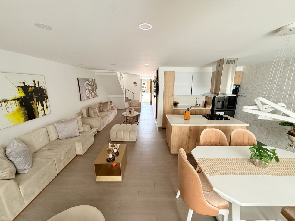Casa en venta en La Ceja, Antioquia | 207 m² en unidad cerrada — foto 3