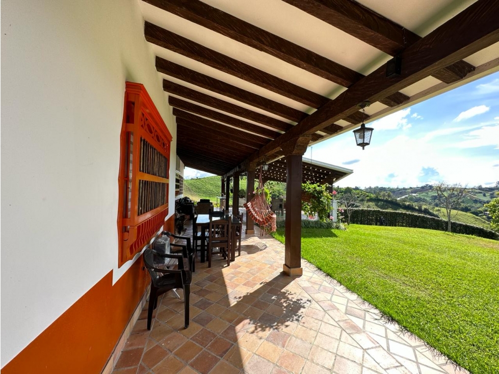Finca en venta en Marinilla, vía El Peñol | 13.097 m² - 3