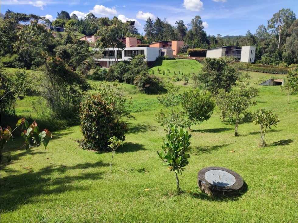 Espectacular lote el Retiro, en unidad cerrada 4,531 m2 — foto 4