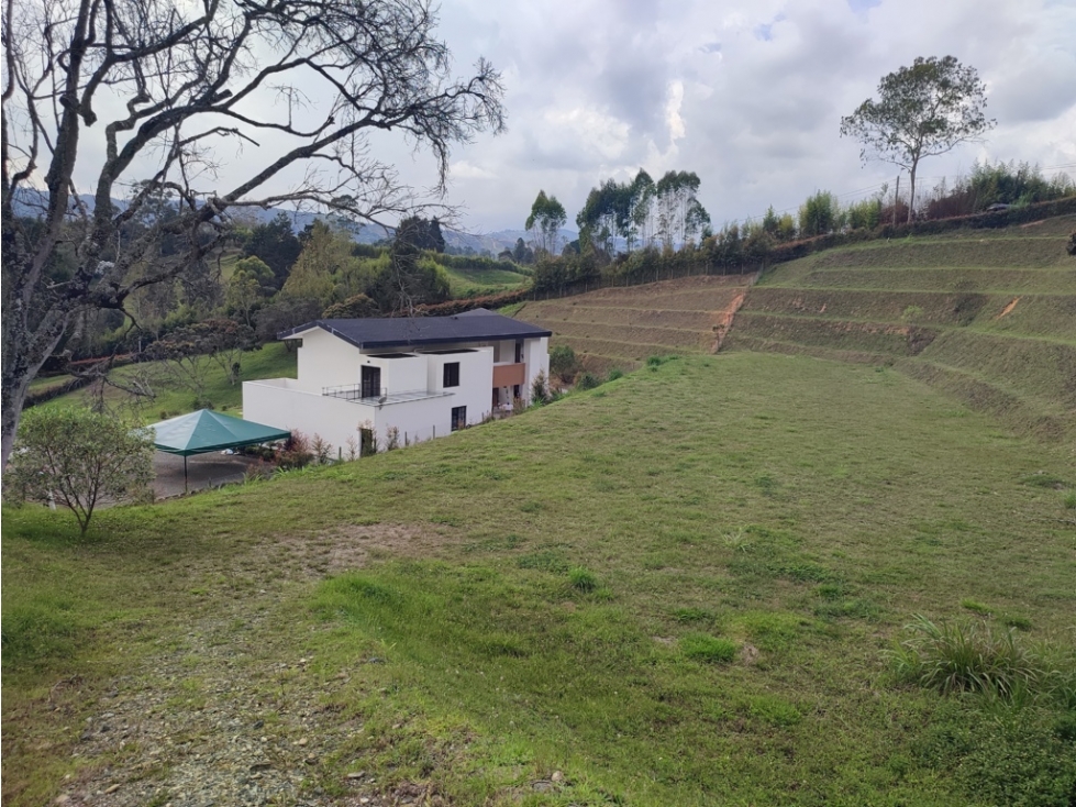 Lote en Venta en Rionegro | Exclusividad y Naturaleza — foto 4