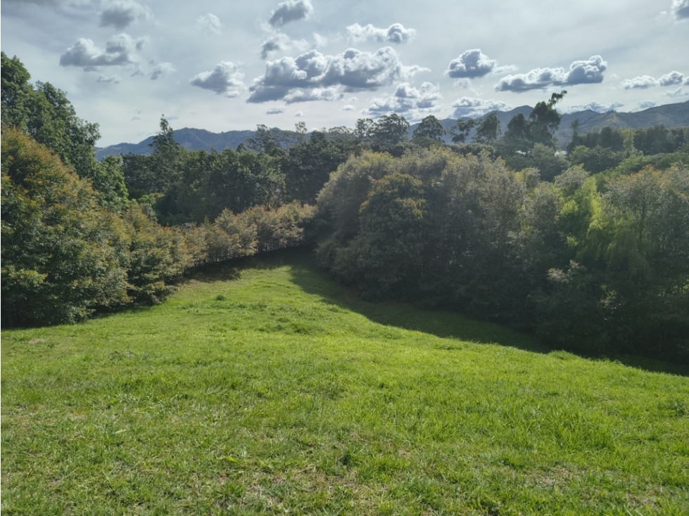 Espectacular lote campestre en venta en La Ceja, 4.738 m² - 4