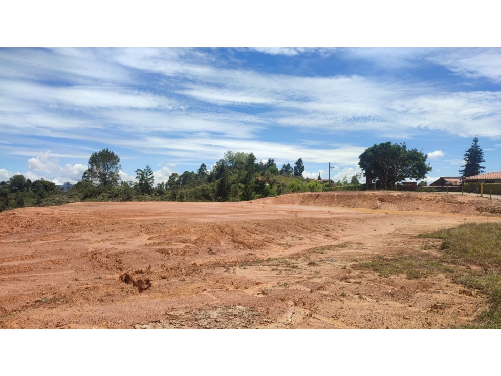 lote comercial en venta Guarne Antioquia sector Chaparral foto 5