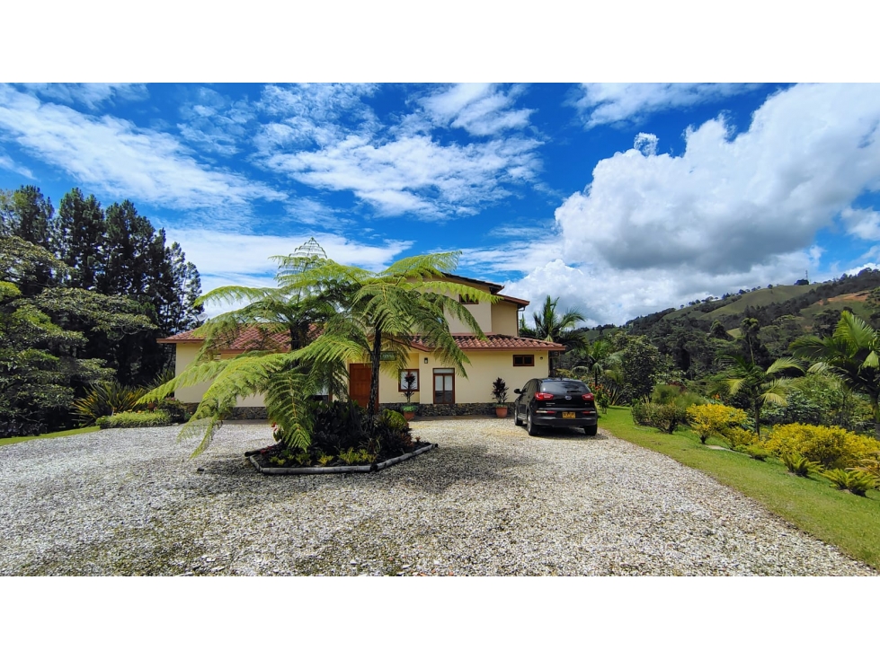 Espectacular Casa Finca en El Retiro con 11.000 m² de Naturaleza JGA — foto 5