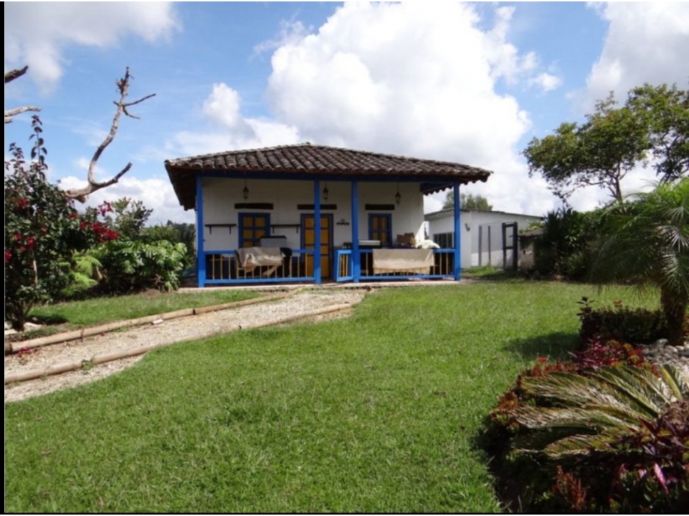 Tu refugio de lujo a minutos de todo: finca exclusiva en El Tablazo — foto 5