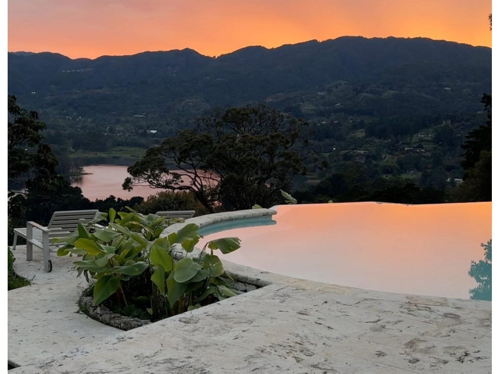 Casa Finca Campestre en Venta en El Retiro sector Fizebad — foto 6