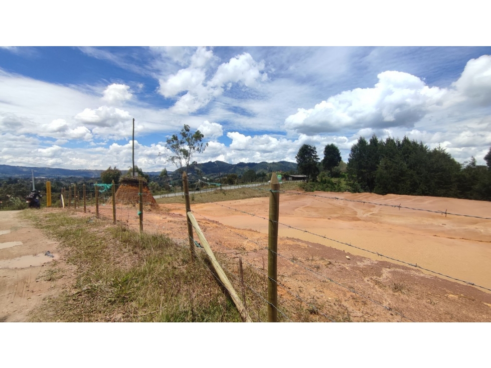 lote comercial en venta Guarne Antioquia sector Chaparral foto 9