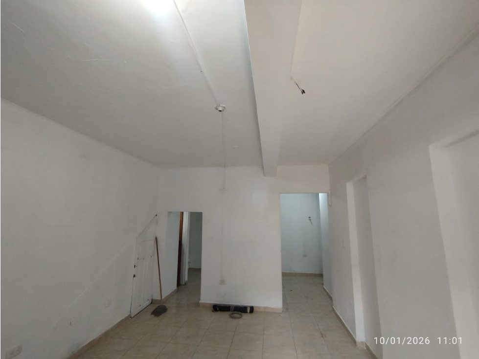VENDO LOCAL EN EL BARRIO CARIBE — foto 2