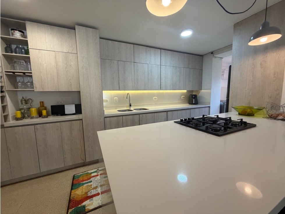 VENDO APARTAMENTO EN LA TRANSV. SUPERIOR