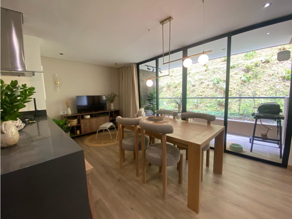VENDO APARTAMENTO EN EL RETIRO