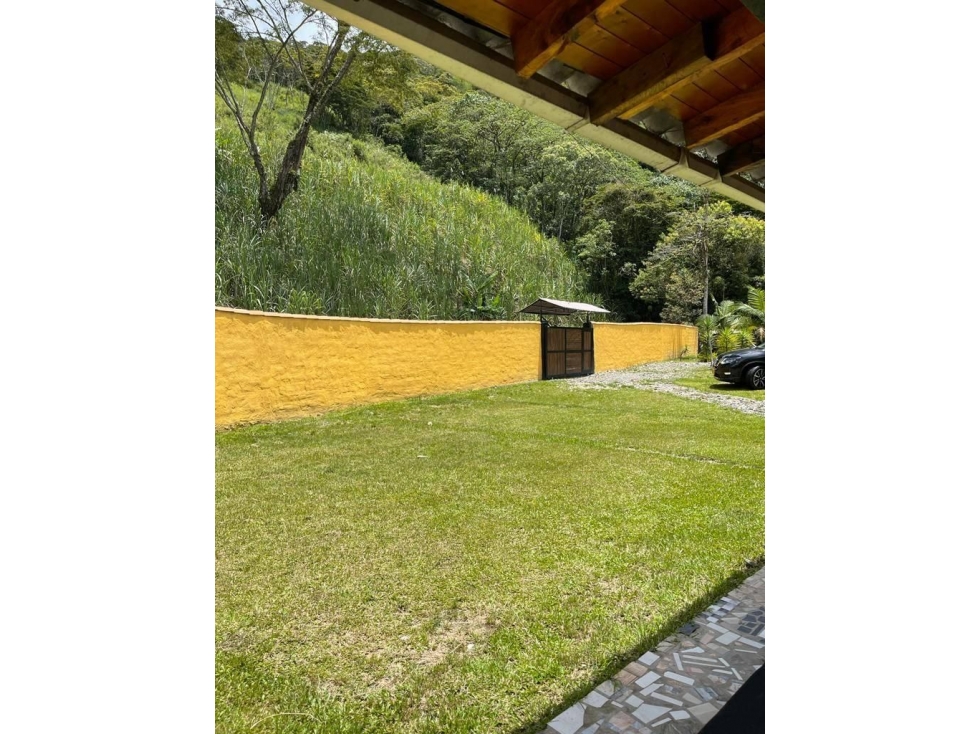 VENDO FINCA EN COCORNA - 2