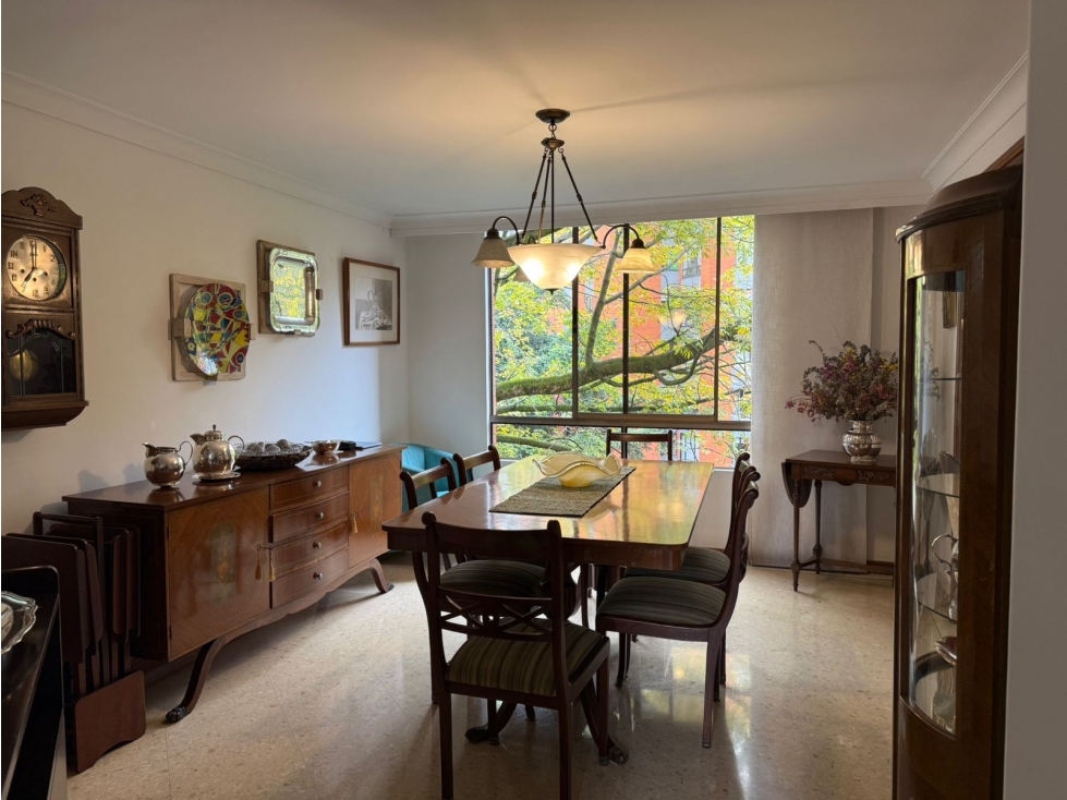 VENDO APARTAMENTO EN LA LOMA DEL TESORO