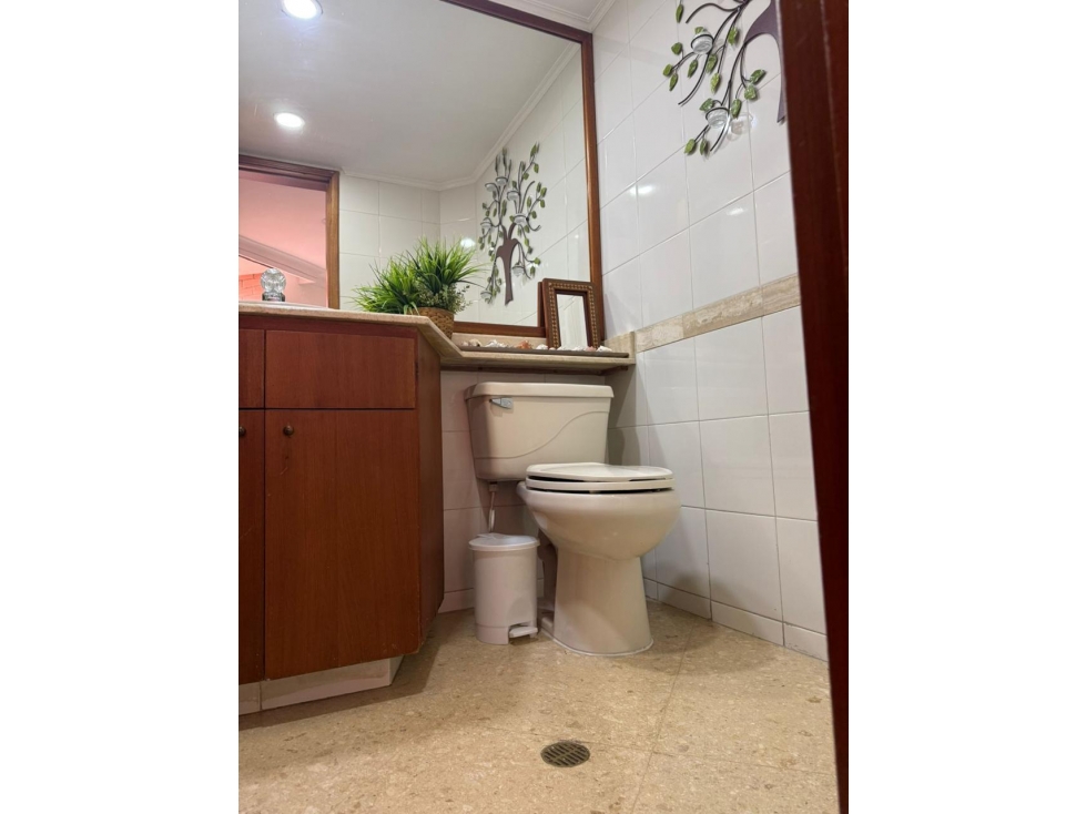 VENDO APARTAMENTO EN LA LOMA DEL TESORO — foto 2