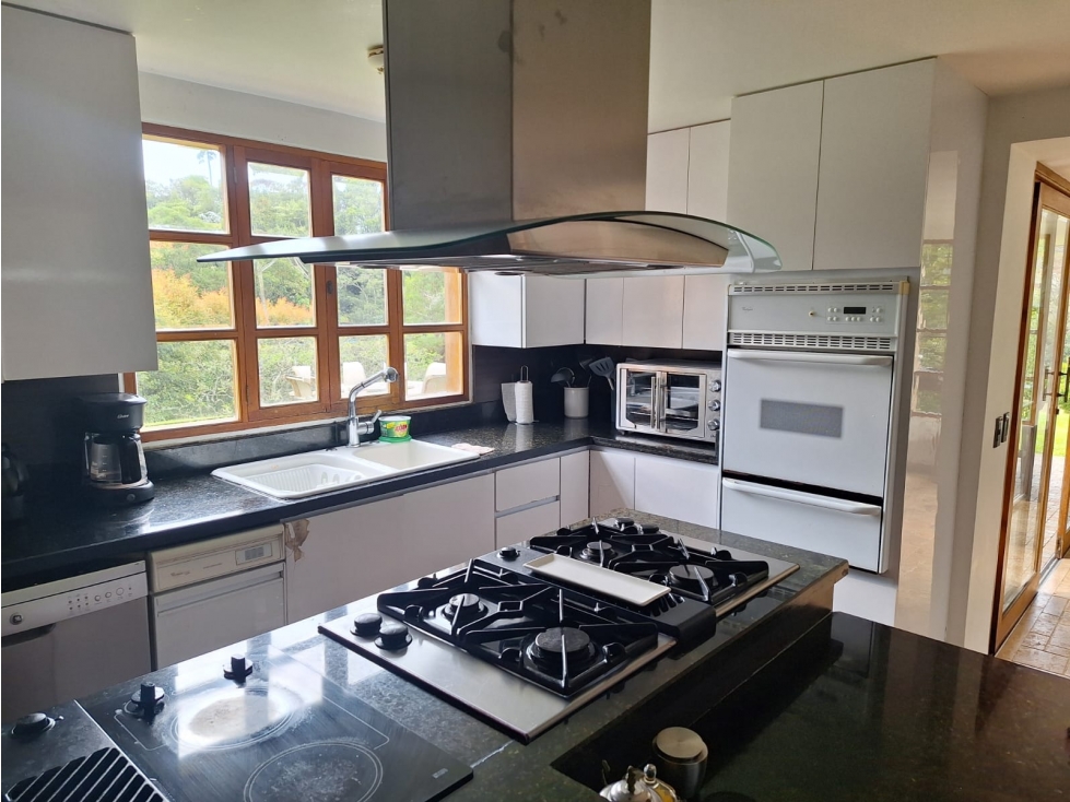 VENDO CASA EN EL ESCOBERO — foto 5
