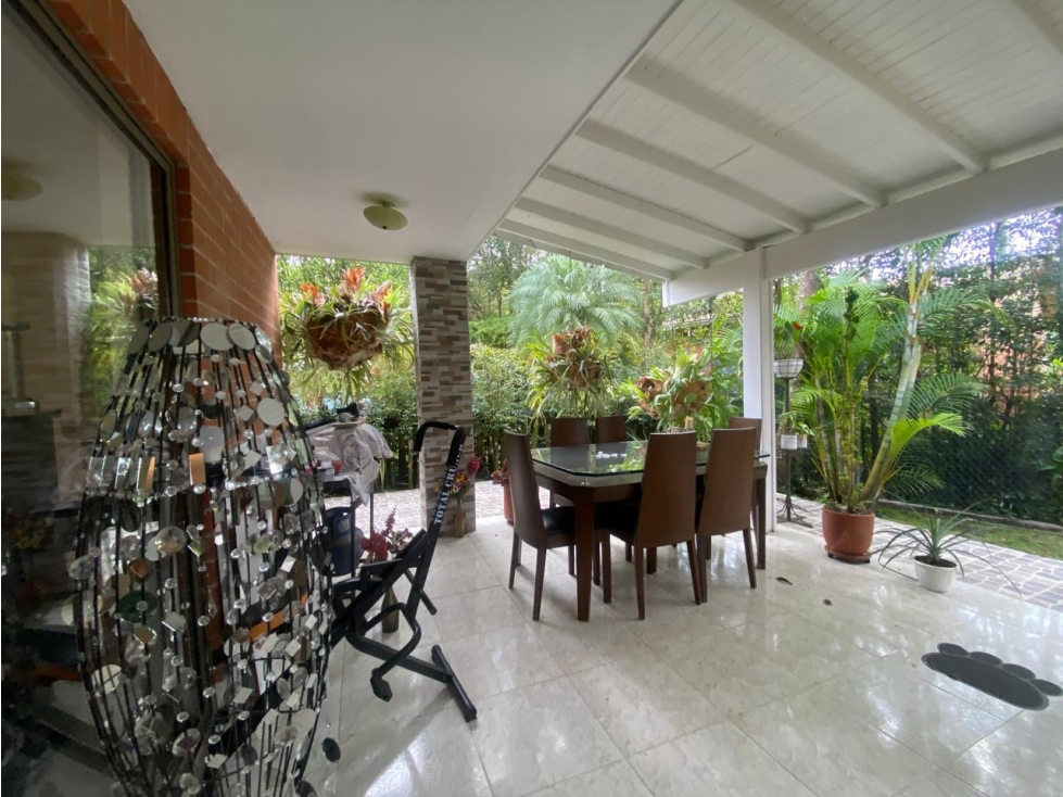 VENDO CASA EN LAS LOMAS DE ENVIGADO — foto 4