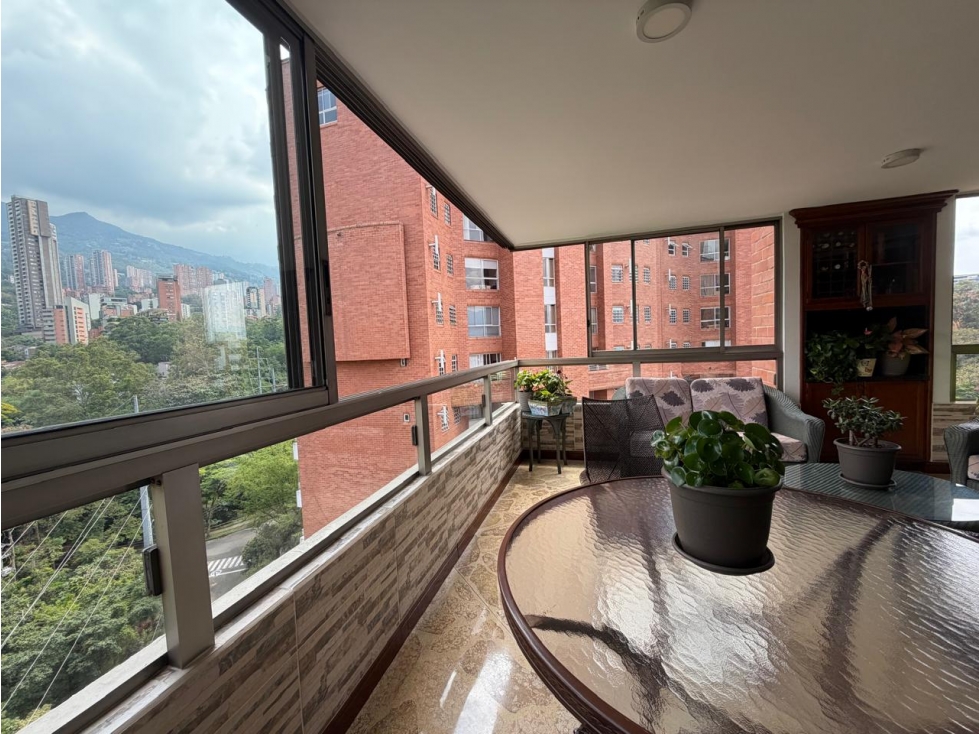 VENDO APARTAMENTO EN LA FLORIDA. CERCA A LA CLINICA MEDELLIN — foto 6