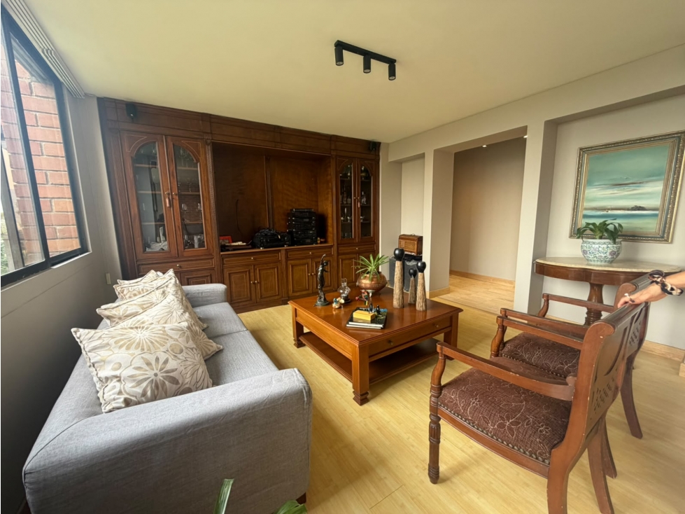 VENDO APARTAMENTO EN LA INFERIOR CERCA A PRICEMART